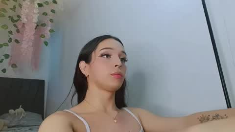 Snapshot of alexandre_chuad chatting on May 2, 6:02 pm Alexa online show from May 2, 6:02 pm