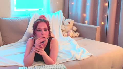 Snapshot of alexandro_princes chatting on February 6, 8:29 am Alex online show from February 6, 8:29 am