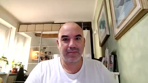 Snapshot of alexct77 chatting on May 7, 12:43 pm alexct77 online show from May 7, 12:43 pm