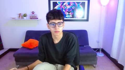 alex online show from March 19, 1:59 pm