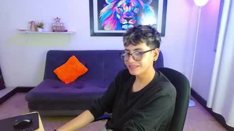 alex online show from April 13, 8:36 pm