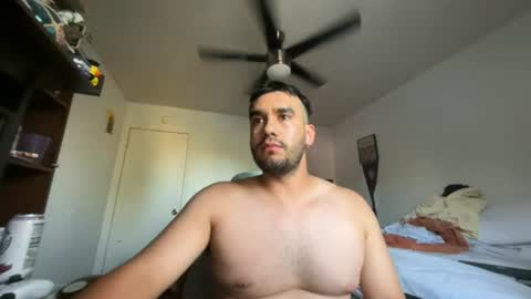 Snapshot of alexcumsss chatting on August 8, 12:57 am alexcumsss online show from August 8, 12:57 am