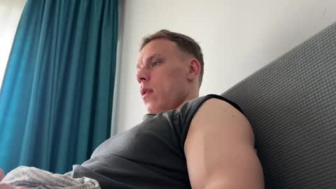 alexfit96 online show from May 3, 3:40 pm