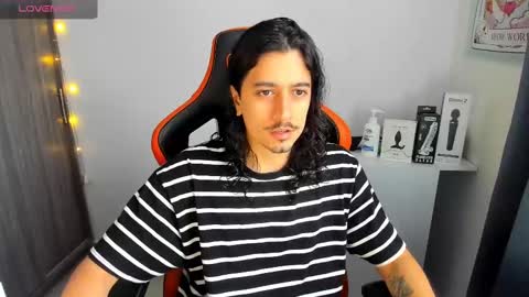 Snapshot of alexfloreszzz chatting on March 5, 12:22 pm alexfloreszzz online show from March 5, 12:22 pm