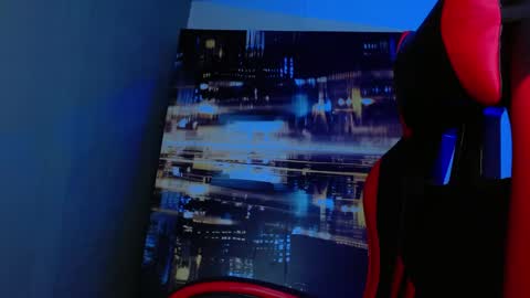 alexgiraldo__ online show from May 15, 1:29 pm