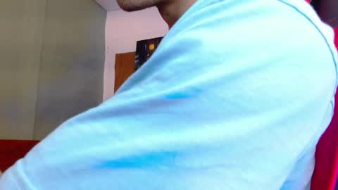 alexgiraldo__ online show from May 29, 4:21 am