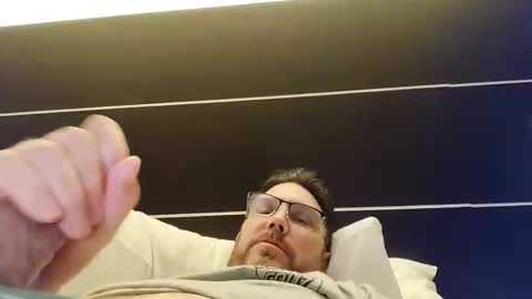 Snapshot of alexhardrock2026 chatting on November 5, 8:47 am alexhardrock2026 online show from November 5, 8:47 am