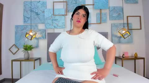 ALEXIA  online show from May 7, 1:16 pm