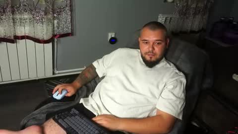 Alex online show from October 19, 9:04 pm