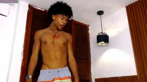 alexis_23cm online show from May 22, 5:29 pm