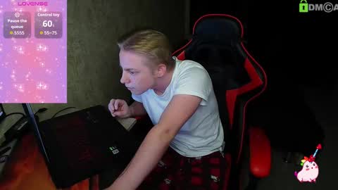 Alexis online show from September 16, 8:10 pm