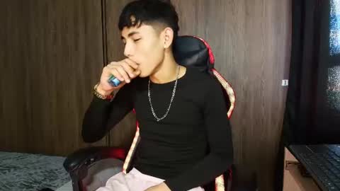 Snapshot of alexis_urbano chatting on July 14, 8:25 pm AlexisModel independent online show from July 14, 8:25 pm