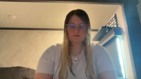Alexis Danielle online show from June 18, 8:46 pm