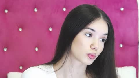 alexisdevine online show from February 6, 5:23 am