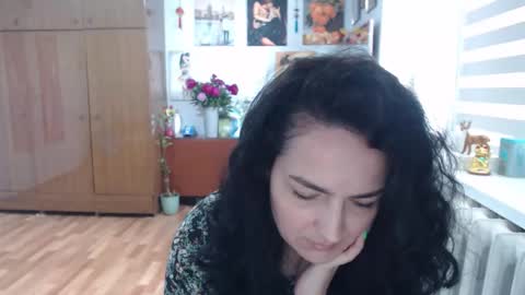 AlexisMillers online show from May 28, 9:06 am