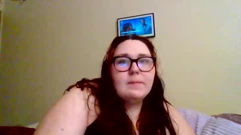 Snapshot of alexisr16 chatting on April 3, 12:52 am Alexis online show from April 3, 12:52 am