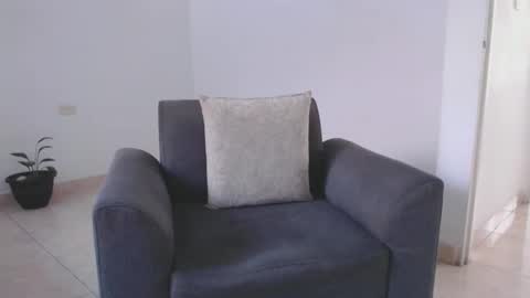 Snapshot of alexmaximuss chatting on December 7, 9:11 pm Maximuss online show from December 7, 9:11 pm