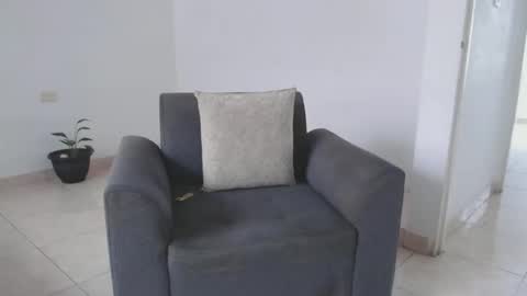 Snapshot of alexmaximuss chatting on December 13, 7:21 pm Maximuss online show from December 13, 7:21 pm