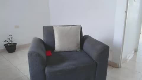 Snapshot of alexmaximuss chatting on December 19, 7:18 pm Maximuss online show from December 19, 7:18 pm