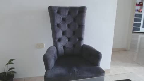 Snapshot of alexmaximuss chatting on December 21, 5:18 pm Maximuss online show from December 21, 5:18 pm