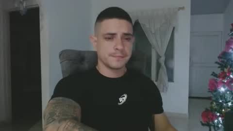 Snapshot of alexmaximuss chatting on December 30, 3:14 am Maximuss online show from December 30, 3:14 am