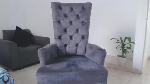 Snapshot of alexmaximuss chatting on November 30, 7:29 pm Maximuss online show from November 30, 7:29 pm