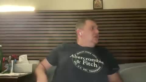 Snapshot of alexnycpartty chatting on December 19, 10:33 am alexnycpartty online show from December 19, 10:33 am