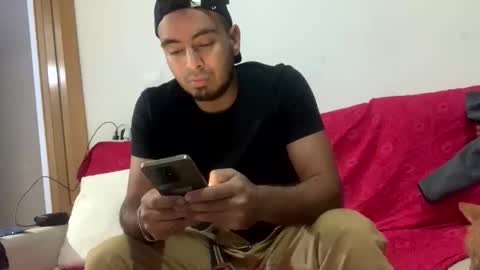 Snapshot of alexospina55 chatting on December 17, 6:36 pm alexospina55 online show from December 17, 6:36 pm