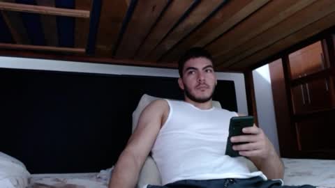 Snapshot of alexsb1998 chatting on February 19, 6:55 am alexsb1998 online show from February 19, 6:55 am