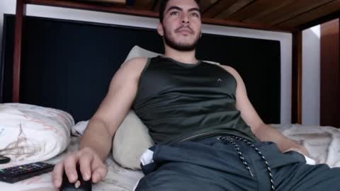 Snapshot of alexsb1998 chatting on February 24, 6:27 am alexsb1998 online show from February 24, 6:27 am