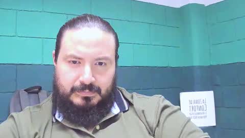 Snapshot of alextambet chatting on March 4, 4:41 pm alextambet online show from March 4, 4:41 pm