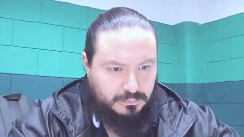 Snapshot of alextambet chatting on March 10, 1:43 pm alextambet online show from March 10, 1:43 pm