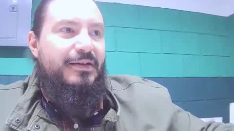 Snapshot of alextambet chatting on November 11, 1:44 pm alextambet online show from November 11, 1:44 pm