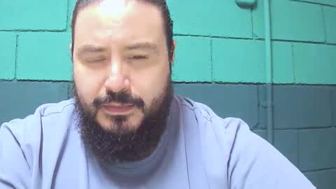 Snapshot of alextambet chatting on May 12, 1:08 pm alextambet online show from May 12, 1:08 pm