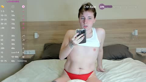 Snapshot of alexthevibe chatting on January 5, 9:14 pm Alex online show from January 5, 9:14 pm