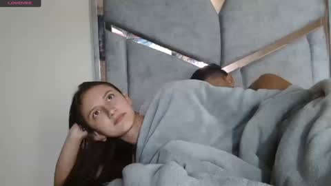 alex y luisa online show from March 19, 3:38 pm