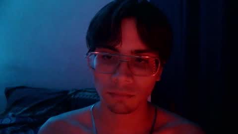 Snapshot of alexwhitexx chatting on November 9, 3:32 pm Alex online show from November 9, 3:32 pm