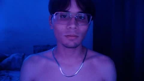 Snapshot of alexwhitexx chatting on November 12, 3:45 pm Alex online show from November 12, 3:45 pm