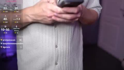 Snapshot of alexwildexx chatting on July 7, 7:09 am Alex online show from July 7, 7:09 am