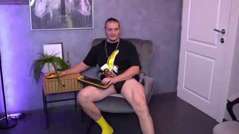 Snapshot of alexwildexx chatting on July 17, 6:09 am Alex online show from July 17, 6:09 am