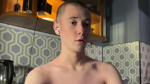 Snapshot of alexwos chatting on December 14, 2:34 am Alex online show from December 14, 2:34 am