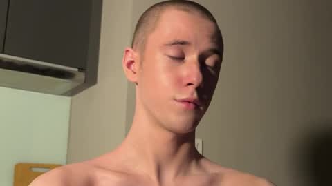 Snapshot of alexwos chatting on January 12, 5:22 pm Alex online show from January 12, 5:22 pm