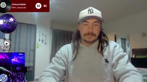 Alex online show from May 15, 7:04 am