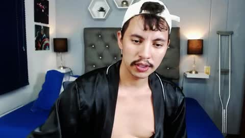 Alexx Leon online show from May 28, 9:23 pm
