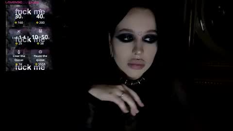 Snapshot of alexx_succubus chatting on September 17, 6:42 pm Alexx Succubus online show from September 17, 6:42 pm
