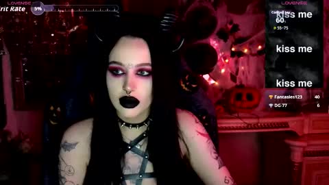 Snapshot of alexx_succubus chatting on October 16, 5:47 pm Alexx Succubus online show from October 16, 5:47 pm