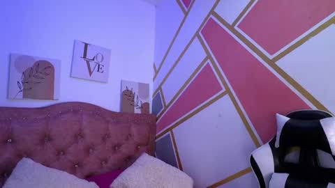 Snapshot of alexxa_cutie chatting on May 27, 11:07 am Alexxa online show from May 27, 11:07 am