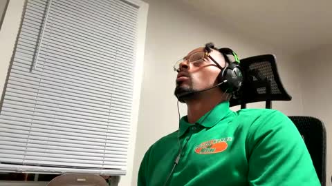 Snapshot of alfapipe23 chatting on October 11, 4:01 am alfapipe23 online show from October 11, 4:01 am