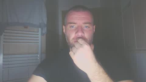 Snapshot of alfiesolomons87 chatting on March 4, 9:10 pm alfiesolomons87 online show from March 4, 9:10 pm
