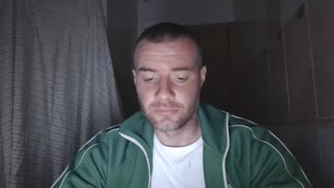 Snapshot of alfiesolomons87 chatting on March 18, 6:33 pm alfiesolomons87 online show from March 18, 6:33 pm